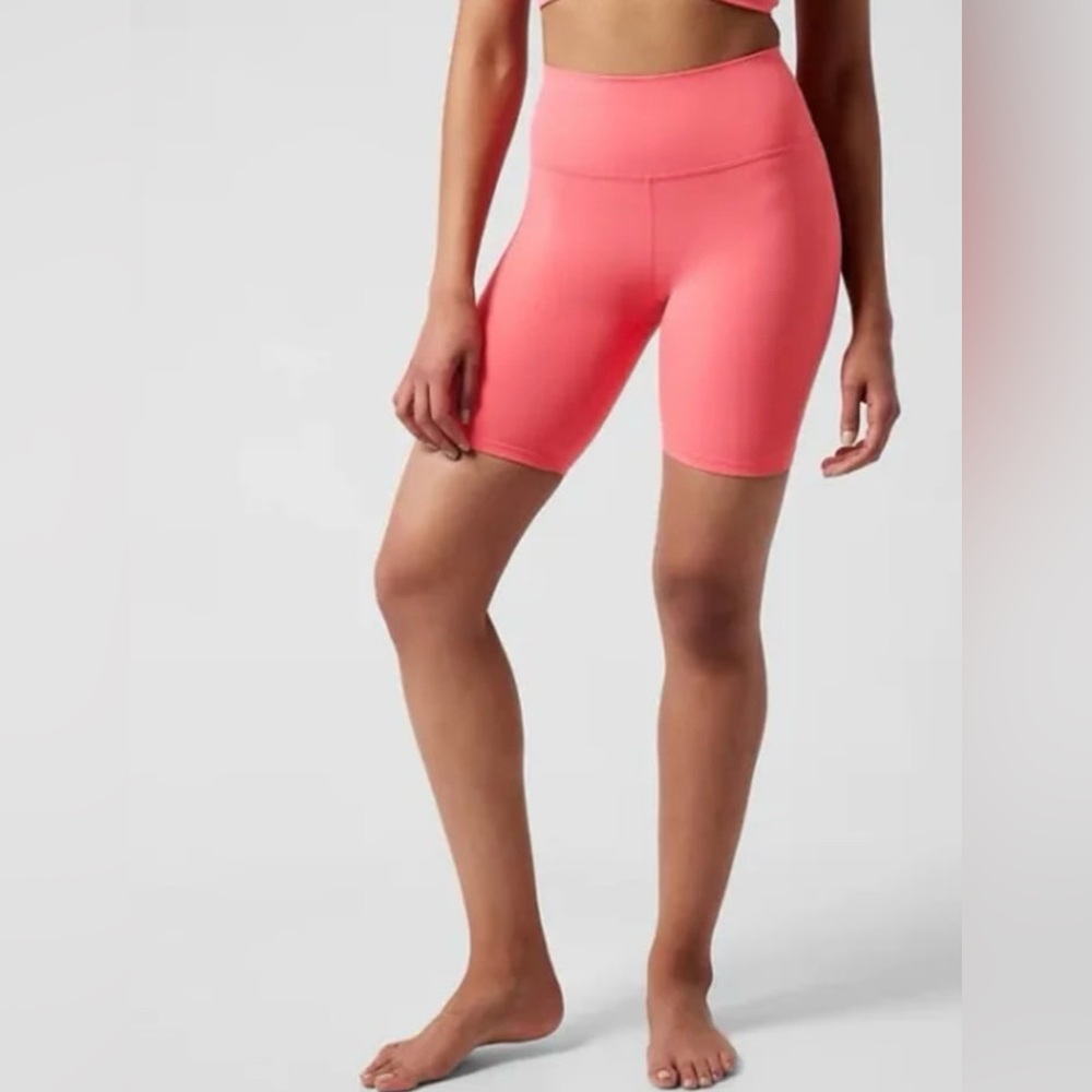 Athleta Transcend 7” Bike Short Size XS Coral Petal NWT